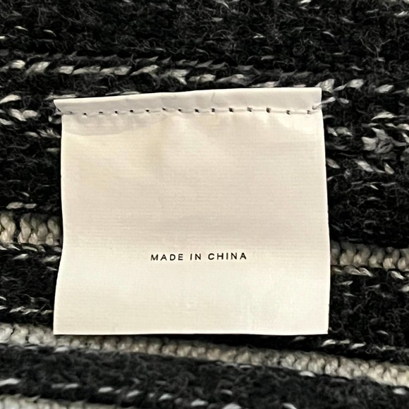 VINCE STRIPED FULL ZIP SWEATER IN BLACK & WHITE NWT WOMEN'S SIZE MEDIUM - Picture 15 of 16